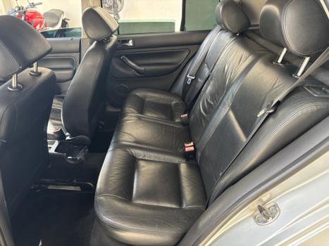 VOLKSWAGEN Golf 1.6 4P GENERATION, Foto 6