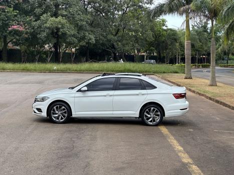 VOLKSWAGEN Jetta 1.4 4P 250 TSI TURBO CONFORTLINE AUTOMTICO, Foto 6