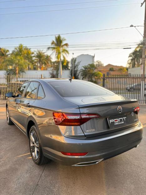 VOLKSWAGEN Jetta 1.4 4P 250 TSI R-LINE AUTOMTICO, Foto 2