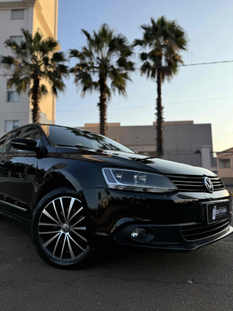 VOLKSWAGEN Jetta 2.0 4P FLEX CONFORTLINE AUTOMTICO, Foto 4