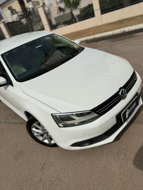 VOLKSWAGEN Jetta 2.0 4P CONFORTLINE TIPTRONIC AUTOMTICO, Foto 3