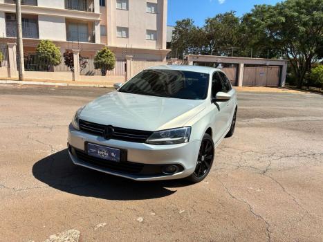 VOLKSWAGEN Jetta 2.0 4P CONFORTLINE TIPTRONIC AUTOMTICO, Foto 4