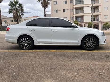 VOLKSWAGEN Jetta 2.0 4P CONFORTLINE TIPTRONIC AUTOMTICO, Foto 3