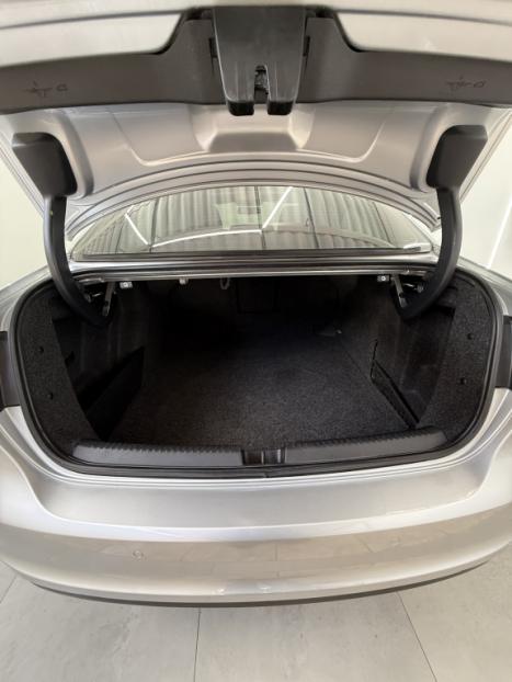 VOLKSWAGEN Jetta 2.0 4P FLEX CONFORTLINE TIPTRONIC AUTOMTICO, Foto 10