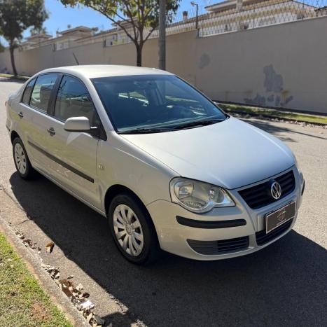 VOLKSWAGEN Polo Sedan 1.6 4P CONFORTLINE, Foto 4