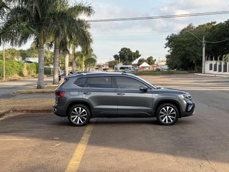 VOLKSWAGEN Taos 1.4 16V 4P FLEX 250 TSI HIGHLINE AUTOMTICO, Foto 3