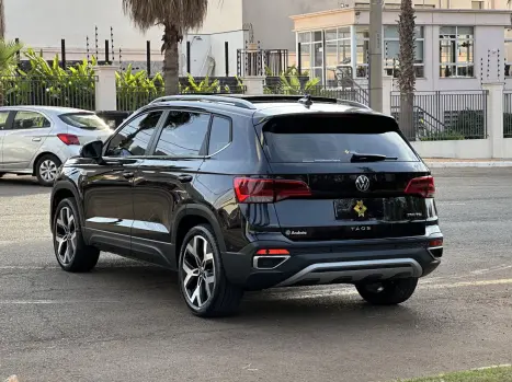 VOLKSWAGEN Taos 1.4 16V 4P FLEX 250 TSI HIGHLINE AUTOMTICO, Foto 3