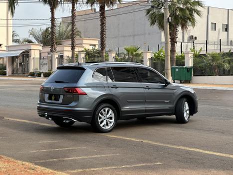 VOLKSWAGEN Tiguan 1.4 250 TSI TOTAL FLEX ALLSPACE COMFORTLINE TURBO AUTOMTICO TIPTRONIC, Foto 4