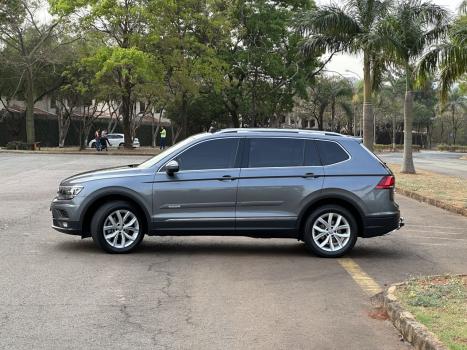 VOLKSWAGEN Tiguan 1.4 250 TSI TOTAL FLEX ALLSPACE COMFORTLINE TURBO AUTOMTICO TIPTRONIC, Foto 5