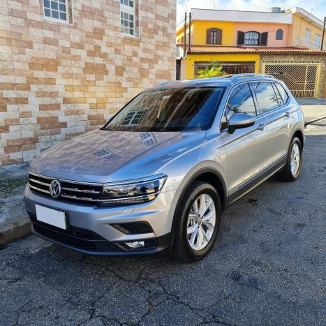 VOLKSWAGEN Tiguan 1.4 250 TSI TOTAL FLEX ALLSPACE COMFORTLINE TURBO AUTOMTICO TIPTRONIC, Foto 4