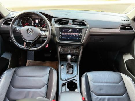 VOLKSWAGEN Tiguan 1.4 250 TSI TOTAL FLEX ALLSPACE COMFORTLINE TURBO AUTOMTICO TIPTRONIC, Foto 10