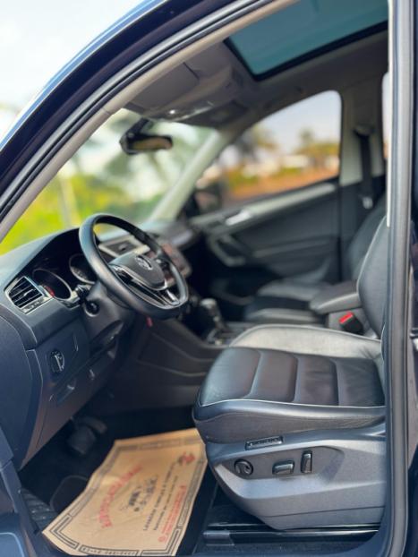 VOLKSWAGEN Tiguan 1.4 250 TSI TOTAL FLEX ALLSPACE COMFORTLINE TURBO AUTOMTICO TIPTRONIC, Foto 11