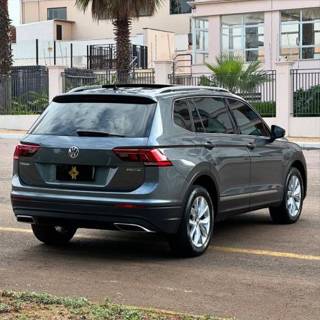 VOLKSWAGEN Tiguan 1.4 250 TSI TOTAL FLEX ALLSPACE COMFORTLINE TURBO AUTOMTICO TIPTRONIC, Foto 3