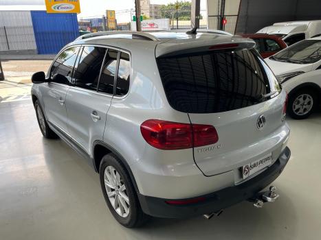 VOLKSWAGEN Tiguan 2.0 16V 4P TSI 4WD TURBO AUTOMTICO, Foto 6