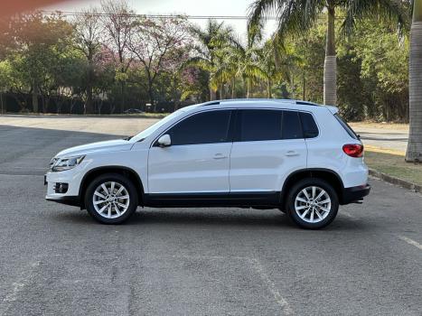 VOLKSWAGEN Tiguan 2.0 16V 4P TSI 4WD TURBO AUTOMTICO, Foto 6