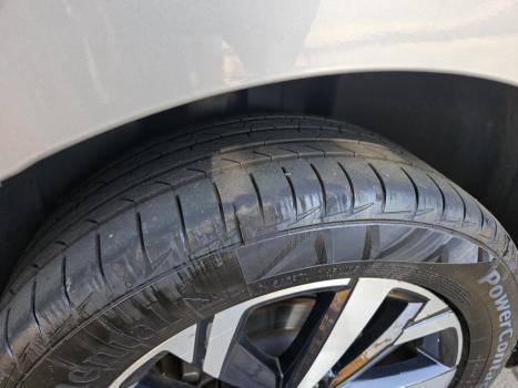 VOLKSWAGEN Virtus 1.0 4P 200 TSI FLEX COMFORTLINE AUTOMTICO, Foto 3