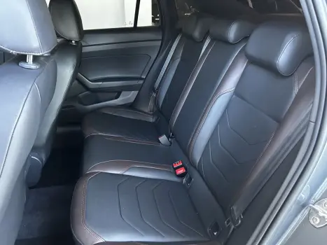 VOLKSWAGEN Virtus 1.0 4P 200 TSI FLEX HIGHLINE AUTOMTICO, Foto 8