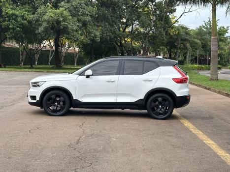 VOLVO XC40 2.0 16V 4P T4 TURBO GEARTRONIC AUTOMTICO, Foto 2