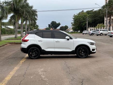 VOLVO XC40 2.0 16V 4P T4 TURBO GEARTRONIC AUTOMTICO, Foto 4