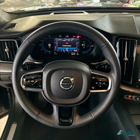 VOLVO XC60 2.0 16V 4P FLEX T8 RECHARGE HBRIDO ULTIMATE DARK AWD TURBO GEARTRONIC AUTOMTICO, Foto 10