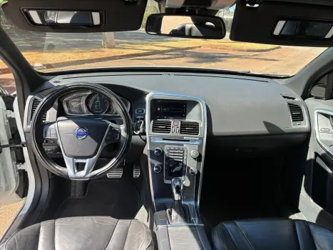 VOLVO XC60 2.0 4P T5 R DESIGN TURBO AUTOMTICO, Foto 10
