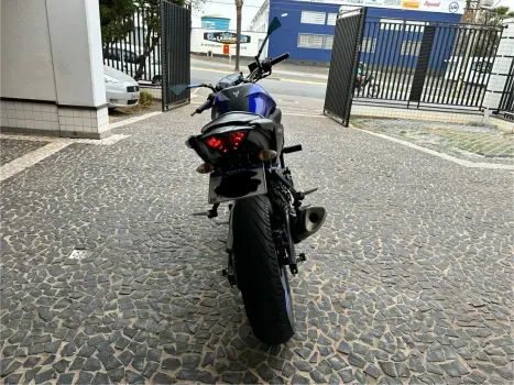 YAMAHA MT-03 300 ABS, Foto 5