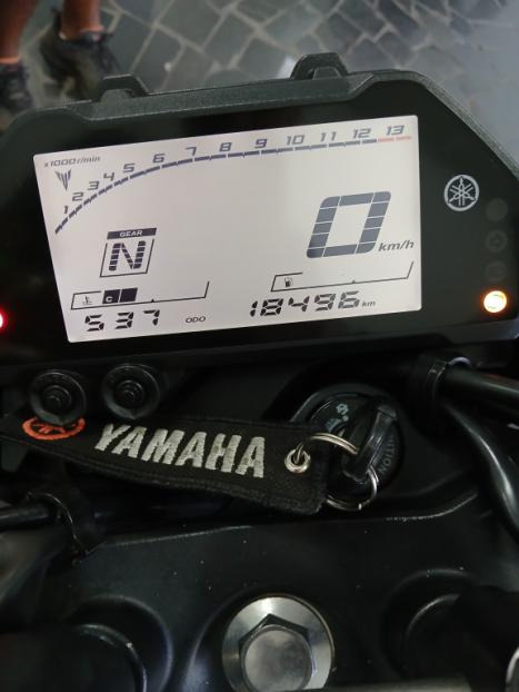 YAMAHA MT-03 300 ABS, Foto 5