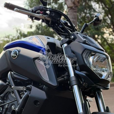 YAMAHA MT-07 700 ABS, Foto 2