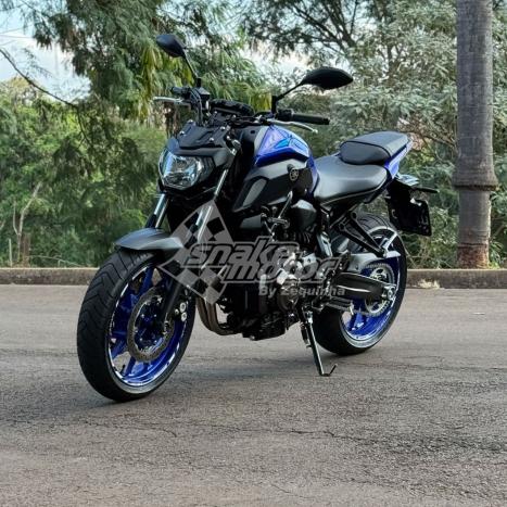 YAMAHA MT-07 700 ABS, Foto 7