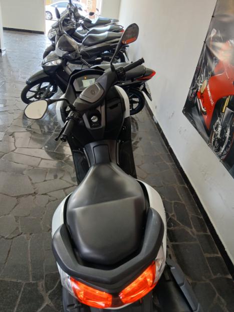 YAMAHA NMax 160 ABS, Foto 4