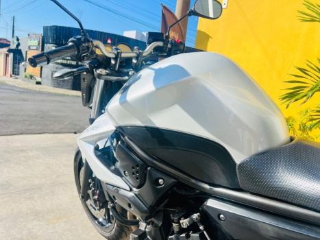 YAMAHA XJ6 600 SP, Foto 3