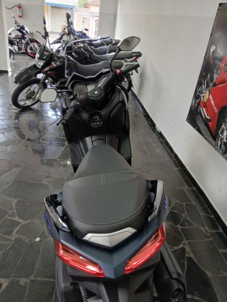 YAMAHA Xmax 250 , Foto 10