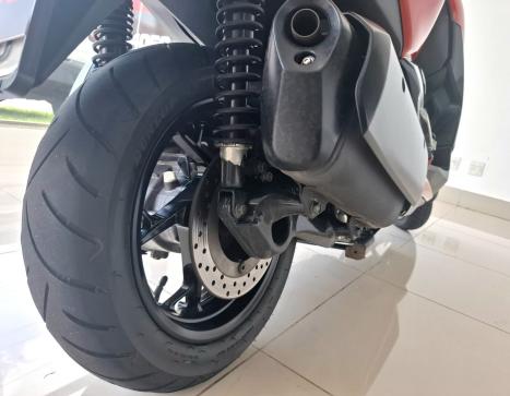 YAMAHA Xmax 250 , Foto 10