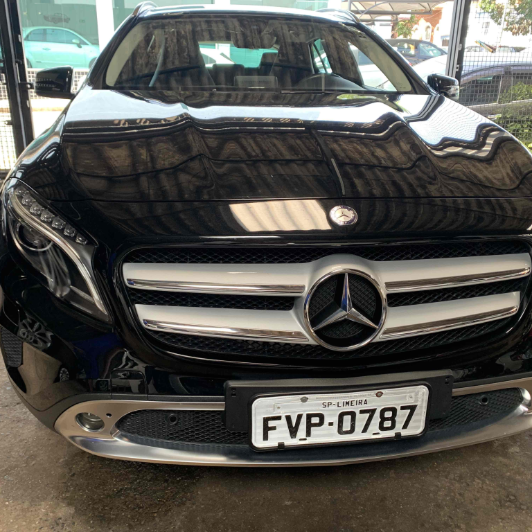 Comprar Hatch Mercedes benz Gla 200 1 6 16v 4P Flex Cgi Enduro Turbo Automático Preto 2017 em