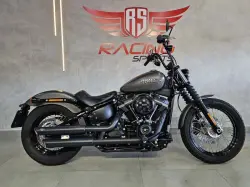 HARLEY DAVIDSON Dyna Street Bob 1600