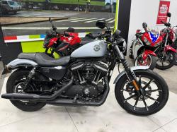 HARLEY DAVIDSON Sportster XL 883 IRON
