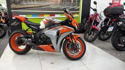 HONDA CBR 1000 RR FIRE BLADE