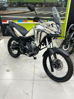 HONDA XRE 300 Sahara ADVENTURE