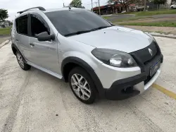 RENAULT Sandero 1.6 16V 4P FLEX STEPWAY AUTOM�TICO