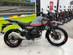 ROYAL ENFIELD Hymalayan 400 