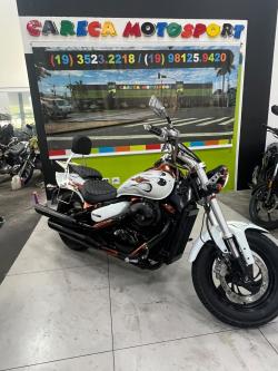 SUZUKI Boulevard M 800 