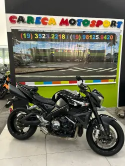 SUZUKI GSX-R 1300 B-King 