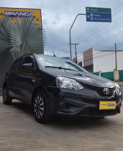 TOYOTA Etios Hatch 1.3 16V 4P FLEX X AUTOMTICO