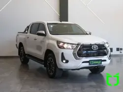 TOYOTA Hilux Caminhonete 2.8 16V SRV 4X4 DIESEL CABINE DUPLA AUTOMÁTICO TOYOTA Hilux Caminhonete 2.8 16V SRV 4X4 DIESEL CABINE DUPLA AUTOMÁTICO