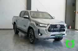 TOYOTA Hilux Caminhonete 2.8 16V SRV 4X4 DIESEL CABINE DUPLA AUTOMTICO
