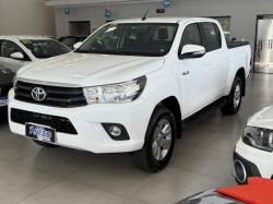 TOYOTA Hilux Caminhonete 2.4 4P DIESEL CABINE DUPLA