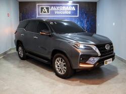 TOYOTA Hilux SW4 2.8 4P SRX 4X4 DIAMOND 7 LUGARES TURBO DIESEL AUTOM�TICO
