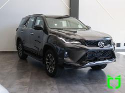 TOYOTA Hilux SW4 2.8 16V 4P SRX PLATINUM 4X4 7 LUGARES TURBO DIESEL AUTOM�TICO