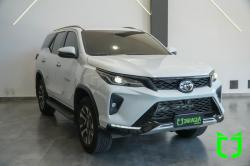 TOYOTA Hilux SW4 2.8 16V 4P SRX PLATINUM 4X4 7 LUGARES TURBO DIESEL AUTOM�TICO