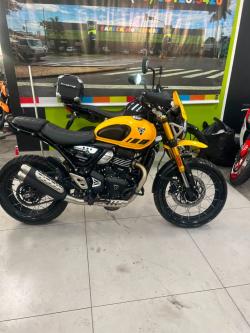 TRIUMPH Street Scrambler 900 